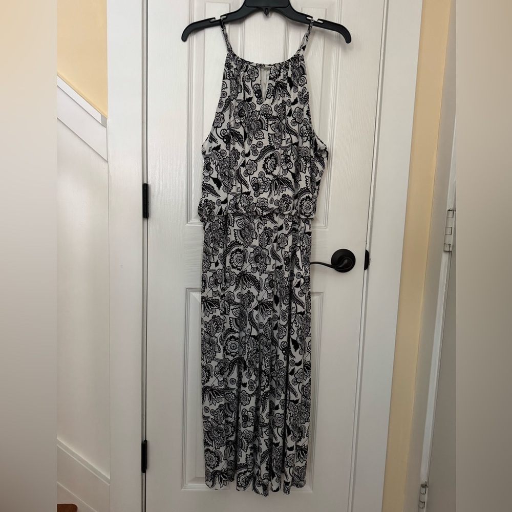 London Times White Jumpsuit with Black Floral Print